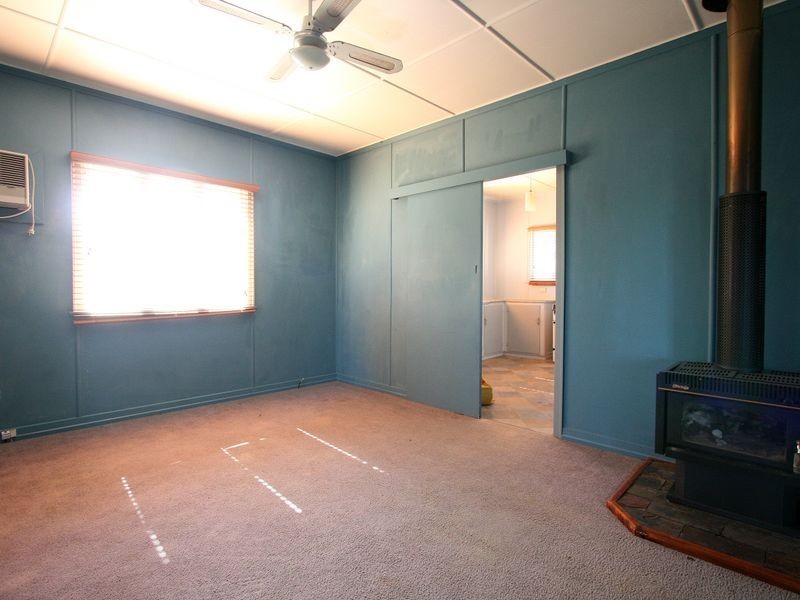 128 Whitehill Road, Eastern Heights QLD 4305