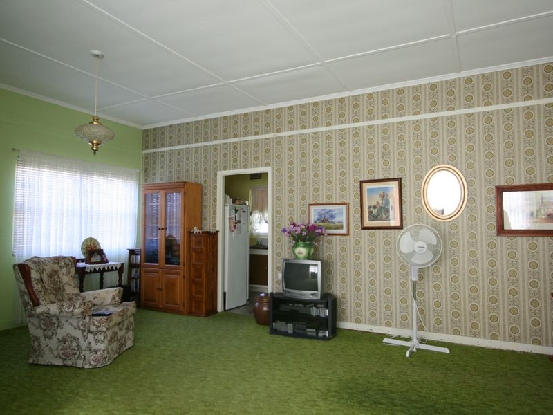 14 DENMAN STREET, Leichhardt QLD 4305