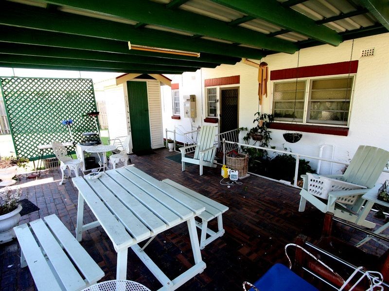 14 DENMAN STREET, Leichhardt QLD 4305