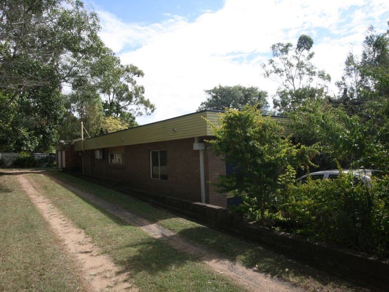 1 BOX STREET, Yamanto QLD 4305