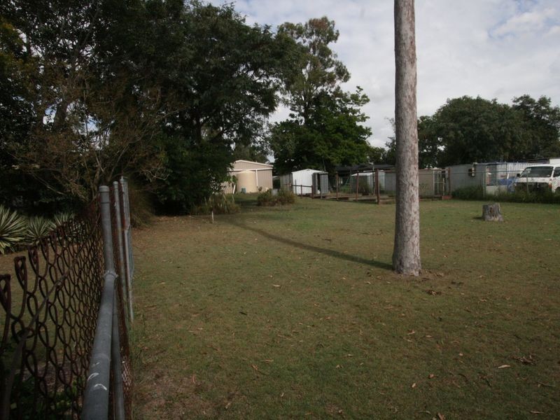 1 BOX STREET, Yamanto QLD 4305