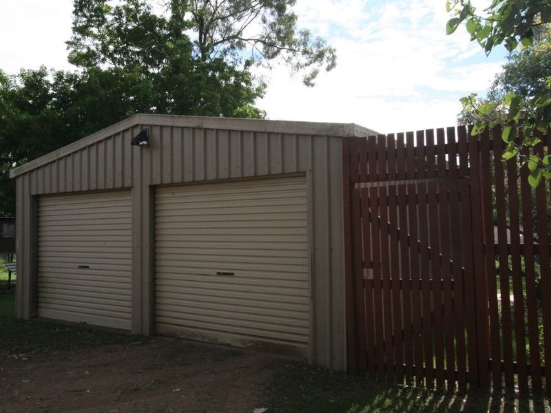 1 BOX STREET, Yamanto QLD 4305