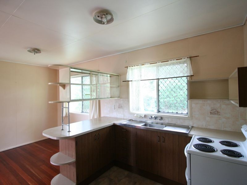 8 Callaghan Street, East Ipswich QLD 4305