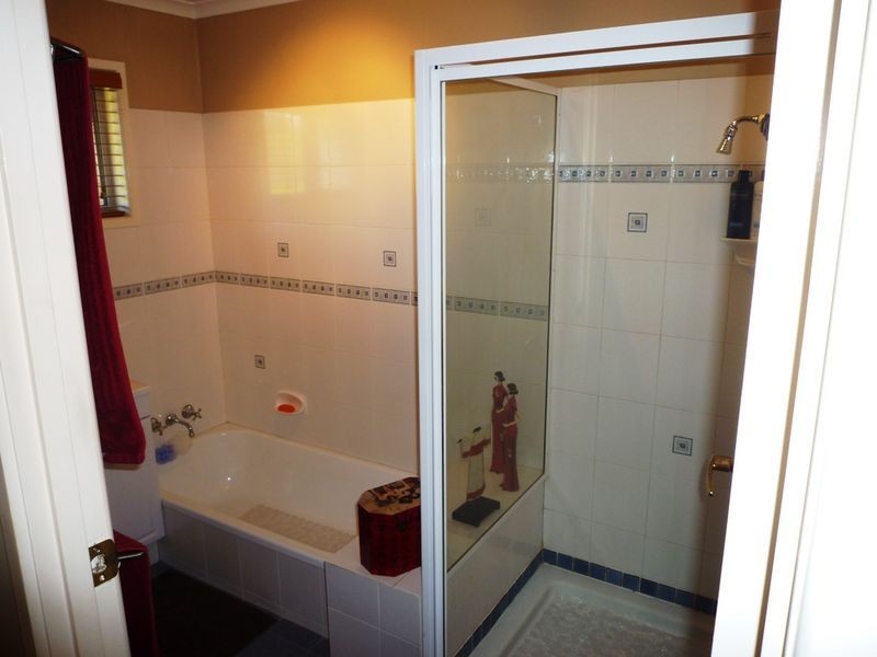 38 Chifley Crescent, Brassall QLD 4305