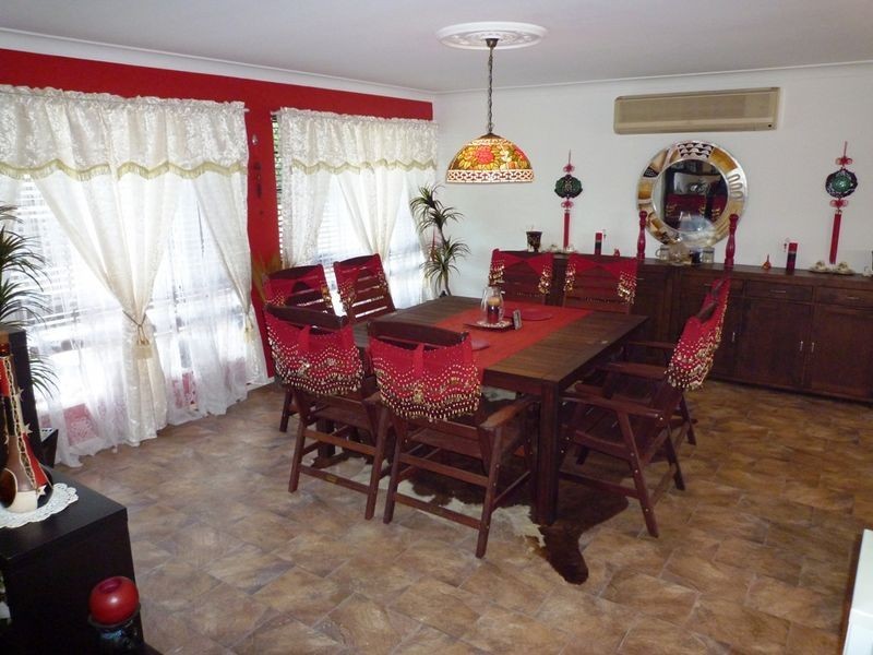 90 Reif Street, Flinders View QLD 4305