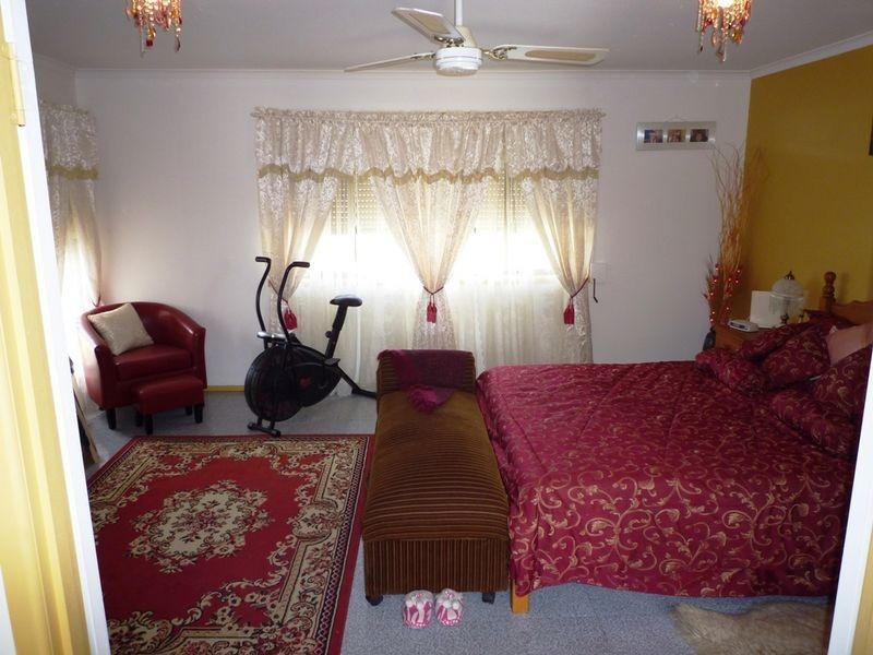 90 Reif Street, Flinders View QLD 4305