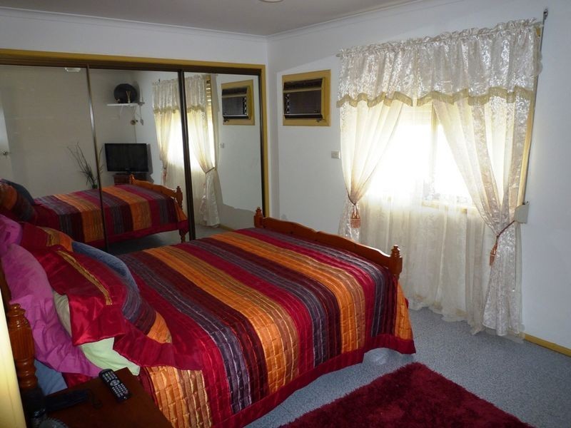 90 Reif Street, Flinders View QLD 4305