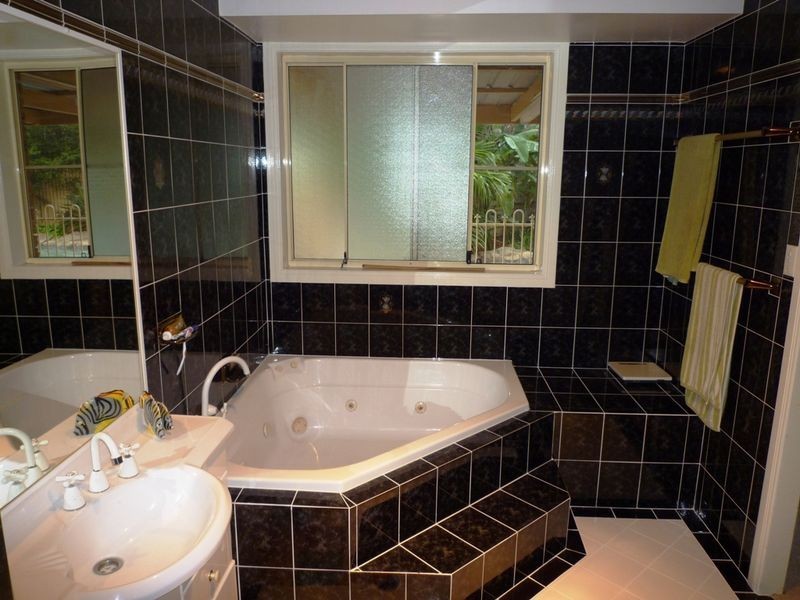 31 Mustang Street, Yamanto QLD 4305