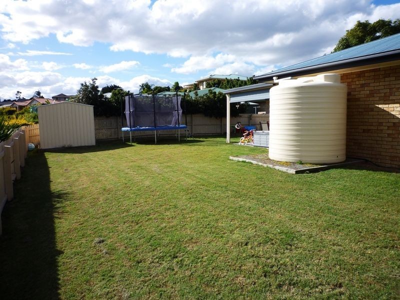 2 Oriole Close, Flinders View QLD 4305