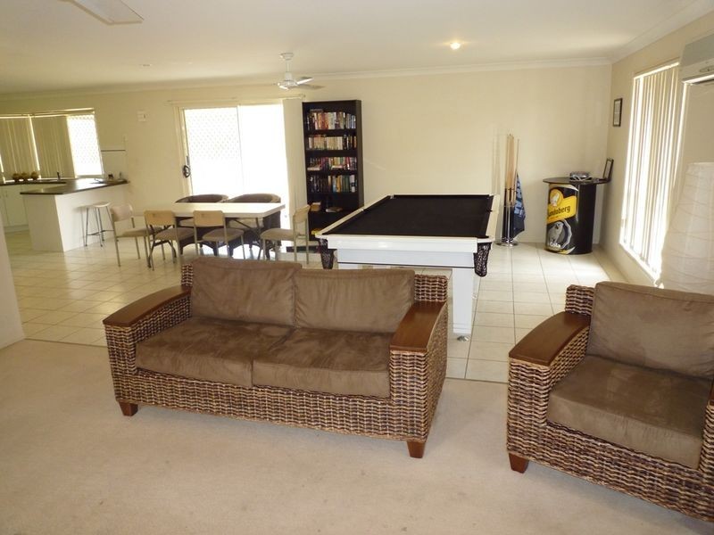 19 Alexandra Close, Flinders View QLD 4305