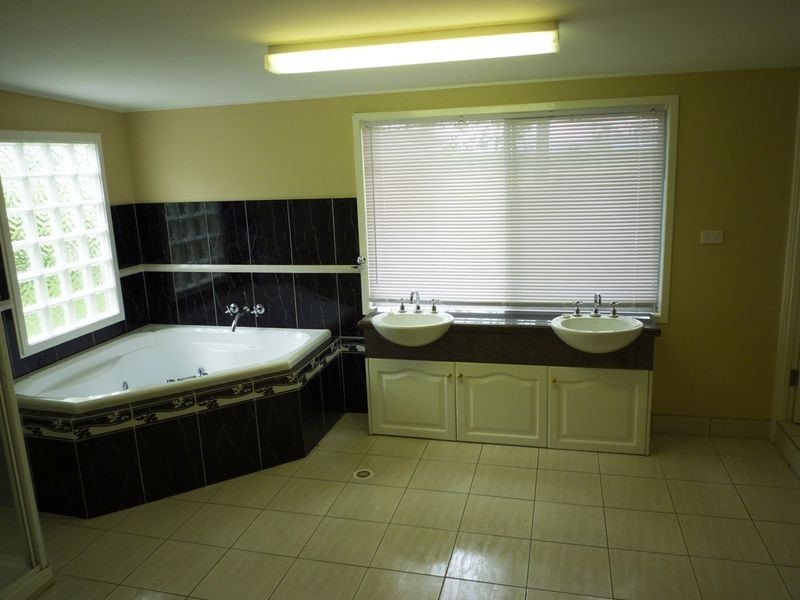 74 Andrew Street, Bundamba QLD 4304