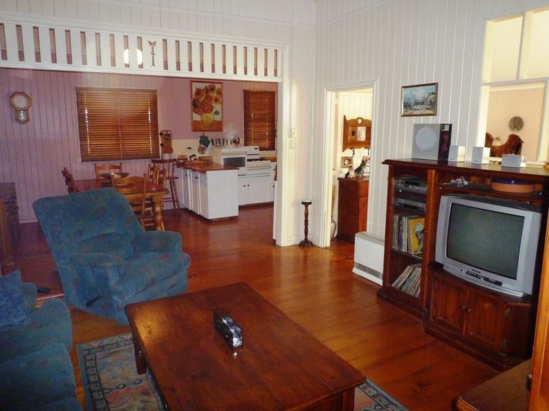 46 Smith Street, North Ipswich QLD 4305