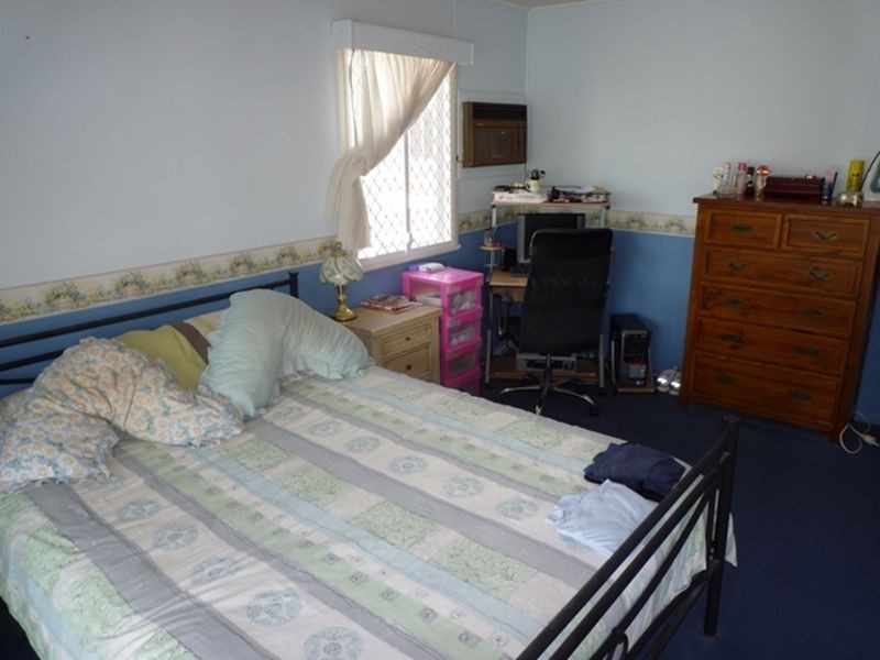 11 Cross Street, Raceview QLD 4305