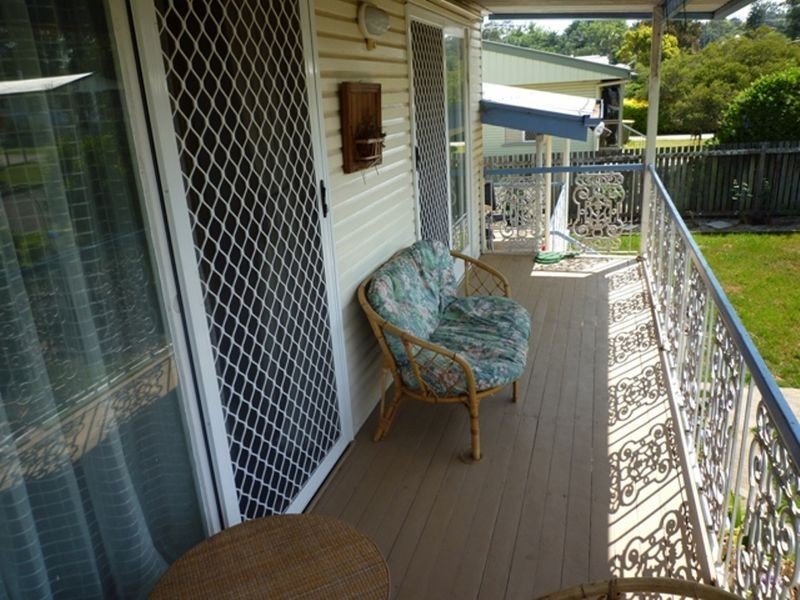 11 Cross Street, Raceview QLD 4305