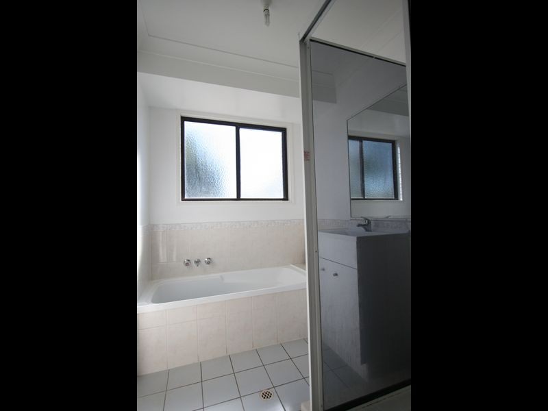 64 Dellvene Crescent, Rosewood QLD 4340
