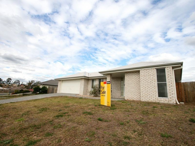 90 Jacaranda Drive, Yamanto QLD 4305