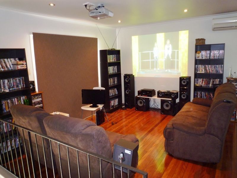 59 Edwards Street, Flinders View QLD 4305