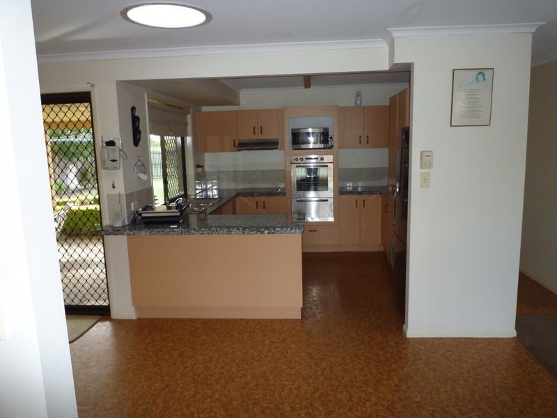 10 Ashvale Street, Flinders View QLD 4305