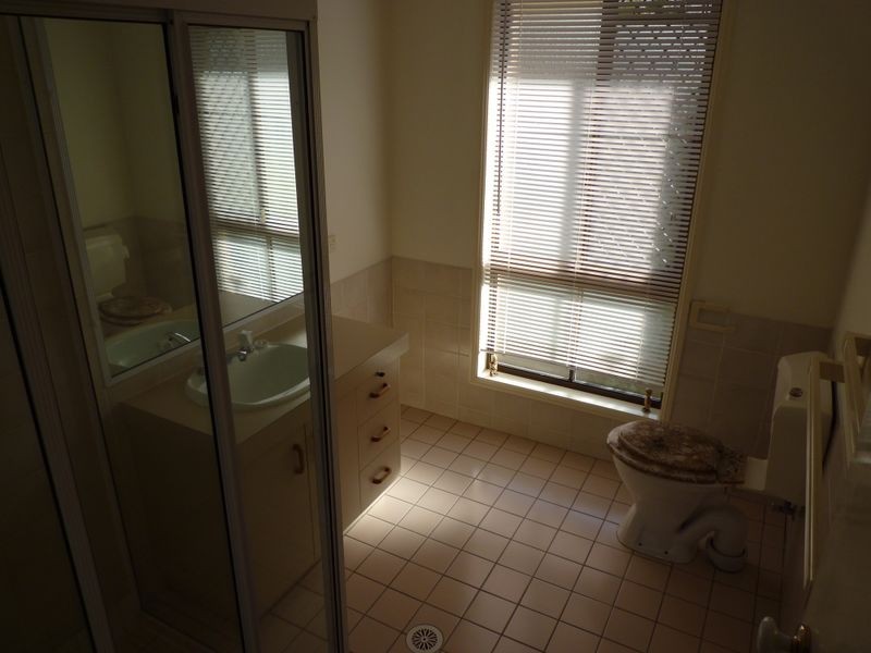 10 Ashvale Street, Flinders View QLD 4305