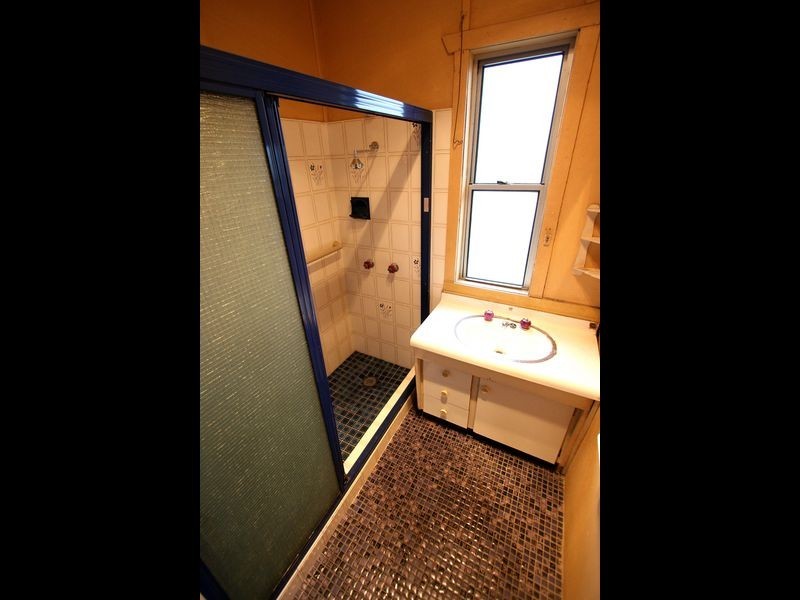 26 Grange Road, Silkstone QLD 4304