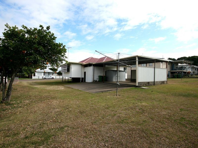 26 Grange Road, Silkstone QLD 4304