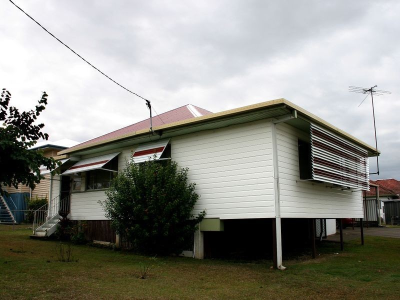 26 Grange Road, Silkstone QLD 4304