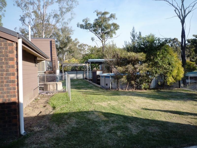 7 Bowen Place, Blackstone QLD 4304