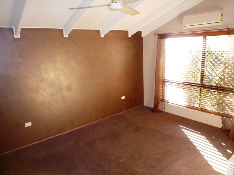 7 Bowen Place, Blackstone QLD 4304