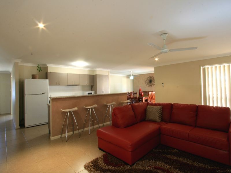 83 FAIRWAY DRIVE, Kensington Grove QLD 4341