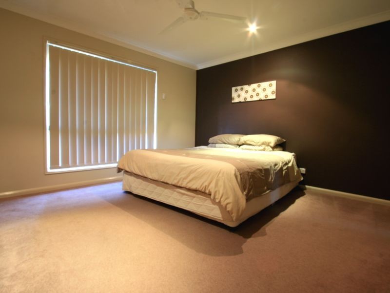 83 FAIRWAY DRIVE, Kensington Grove QLD 4341