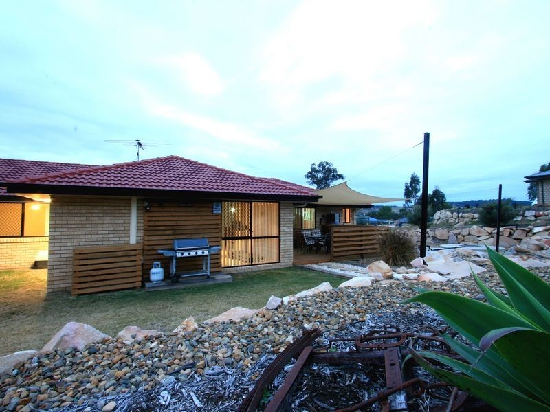 83 FAIRWAY DRIVE, Kensington Grove QLD 4341