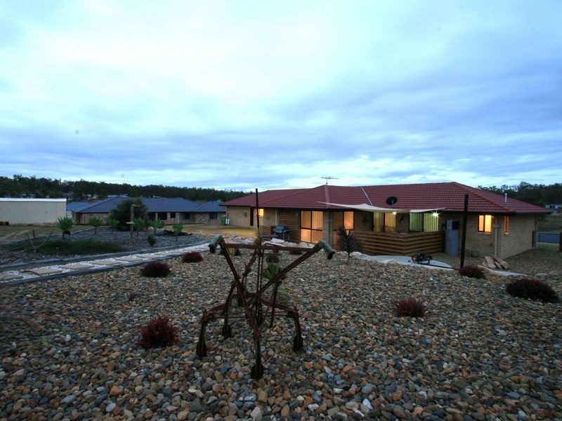 83 FAIRWAY DRIVE, Kensington Grove QLD 4341