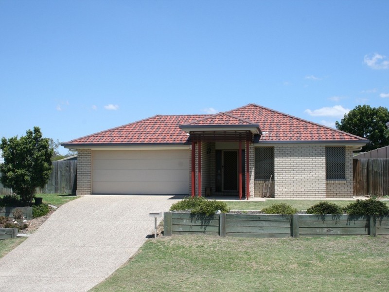 11 Regency Grove, Flinders View QLD 4305