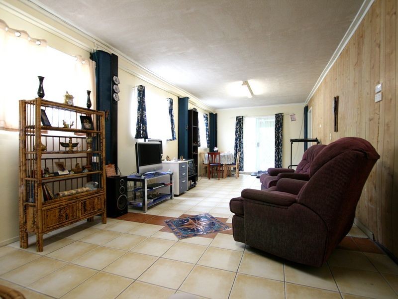 1 Christine Street, North Booval QLD 4304