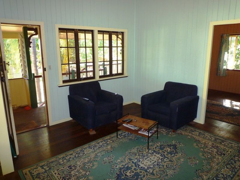 1 SIEMONS STREET, One Mile QLD 4305