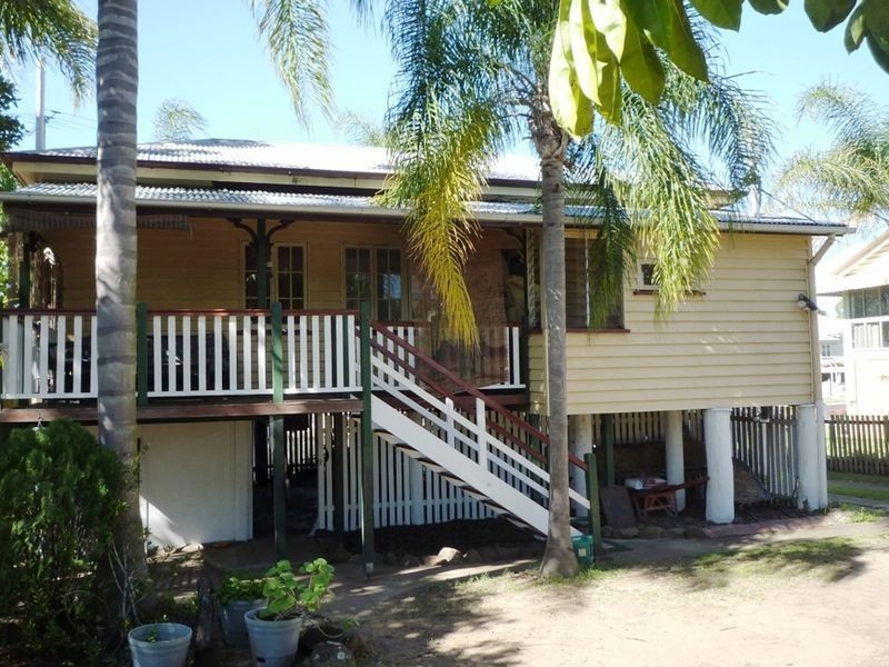1 SIEMONS STREET, One Mile QLD 4305