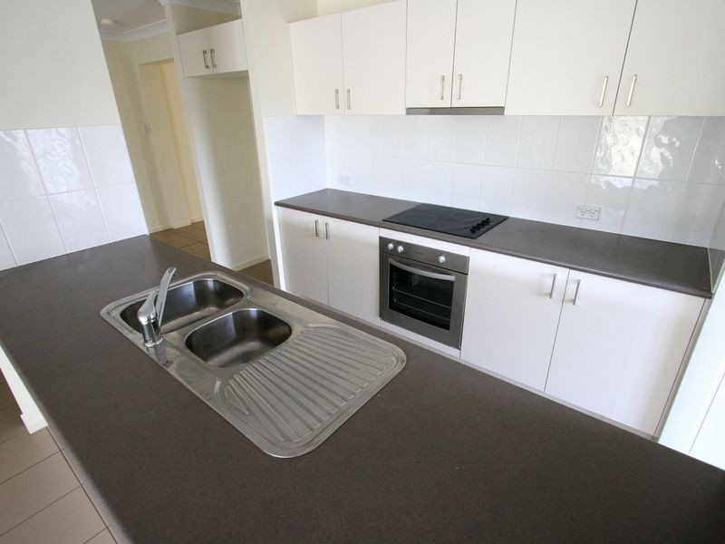 90 Jacaranda Drive, Yamanto QLD 4305