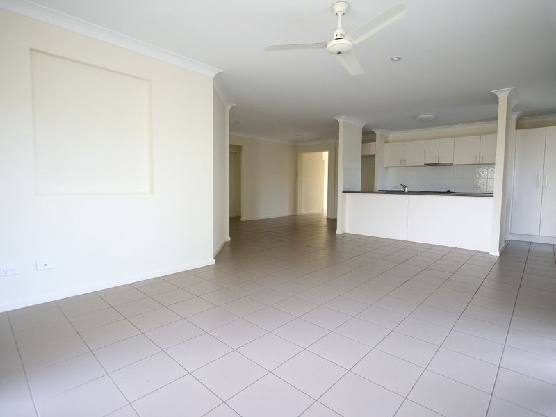 90 Jacaranda Drive, Yamanto QLD 4305