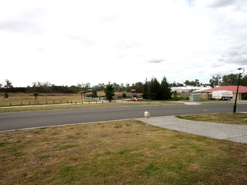 90 Jacaranda Drive, Yamanto QLD 4305