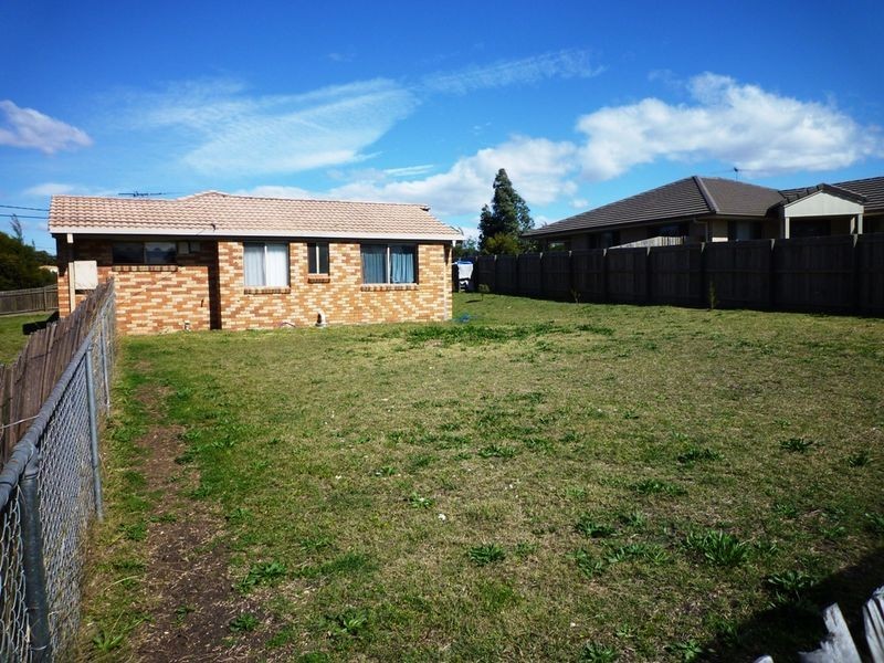 52 JACARANDA DRIVE, Yamanto QLD 4305