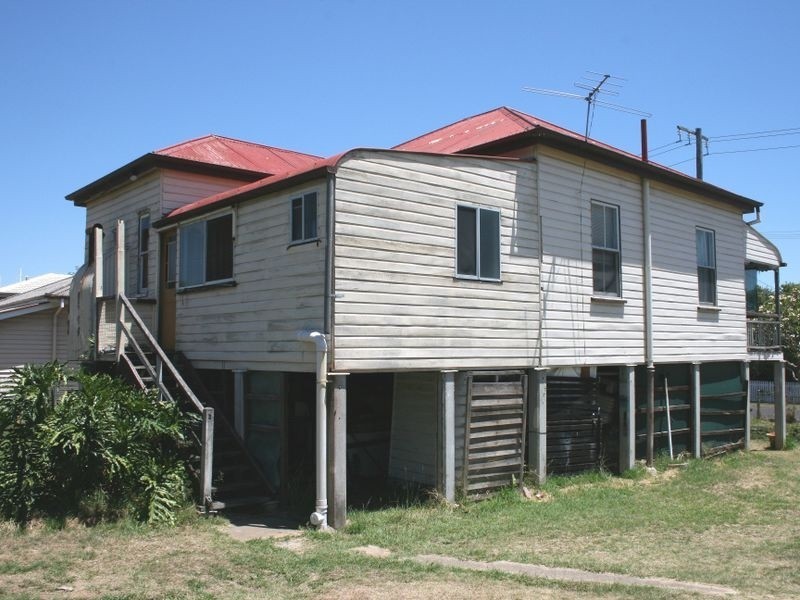 25 ALEXANDRA STREET, Booval QLD 4304