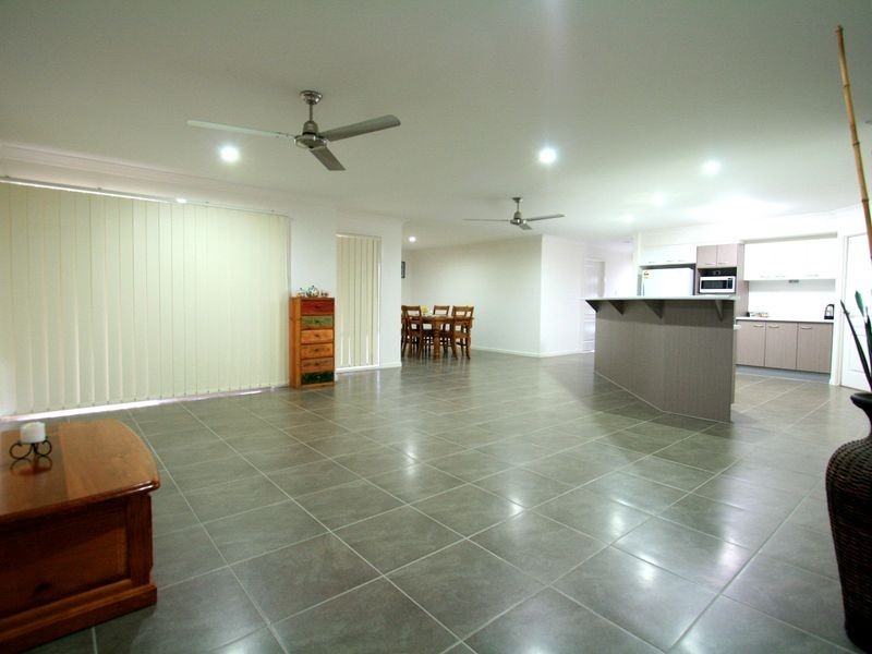 4 LOWIEN CLOSE, Kensington Grove QLD 4341