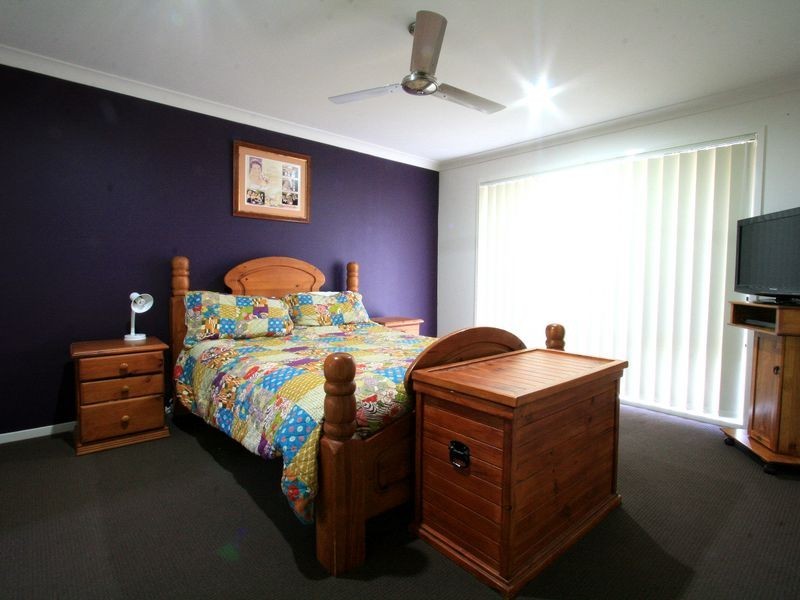 4 LOWIEN CLOSE, Kensington Grove QLD 4341