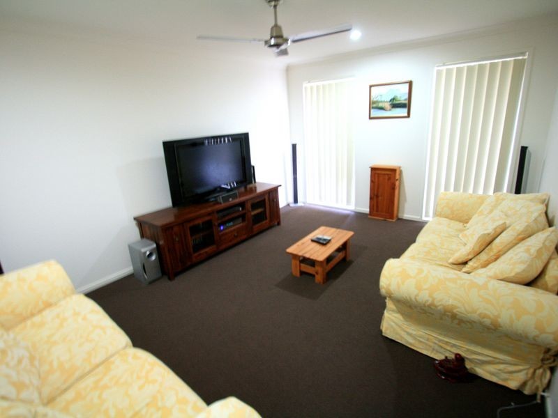 4 LOWIEN CLOSE, Kensington Grove QLD 4341