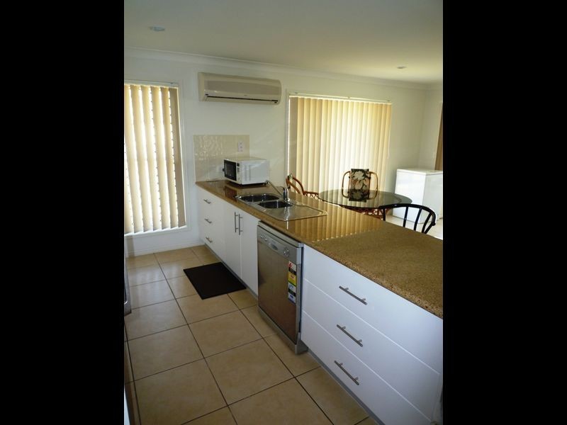 16 Benjamin Court, Yamanto QLD 4305