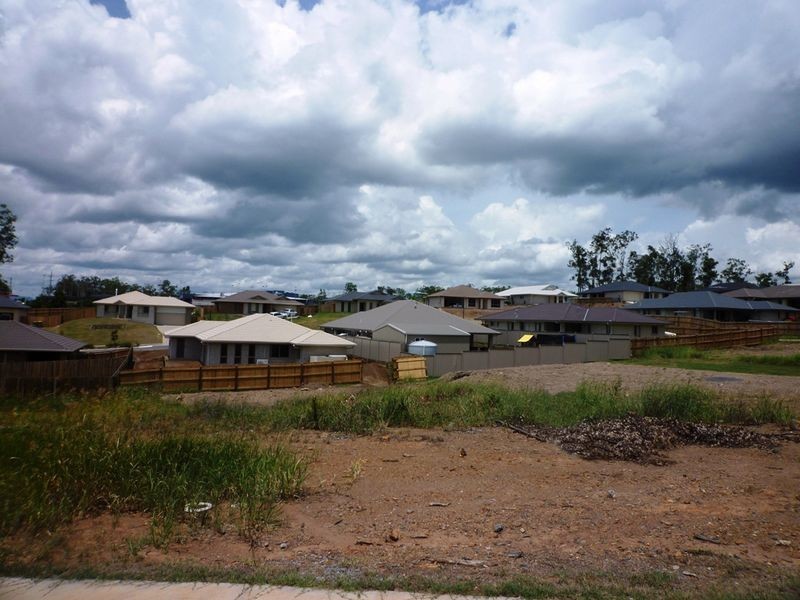 6 Kate Court, Chuwar QLD 4306