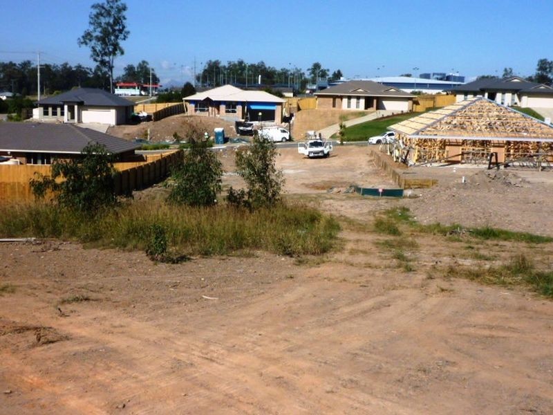 6 Kate Court, Chuwar QLD 4306
