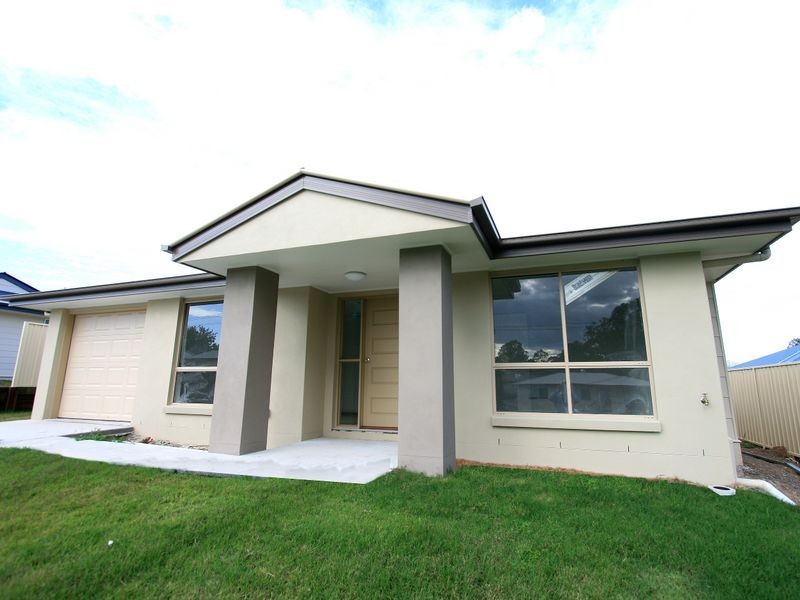 14 North High Street, Brassall QLD 4305