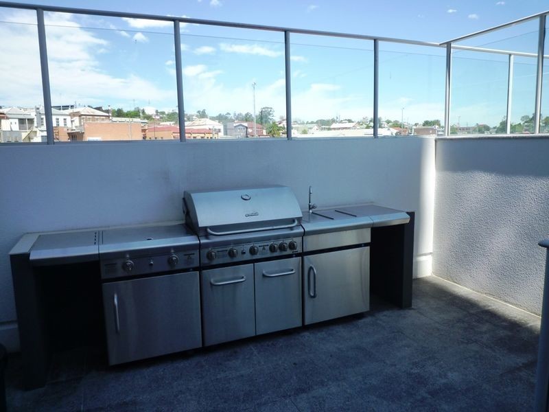 408A & 408B/11 Ellenborough Street, Ipswich QLD 4305