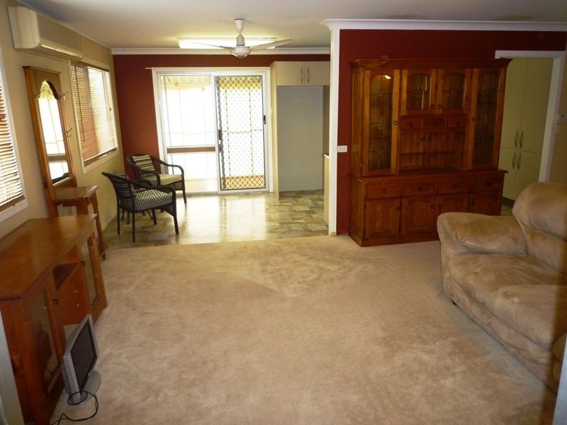 266 South Station Road, Raceview QLD 4305